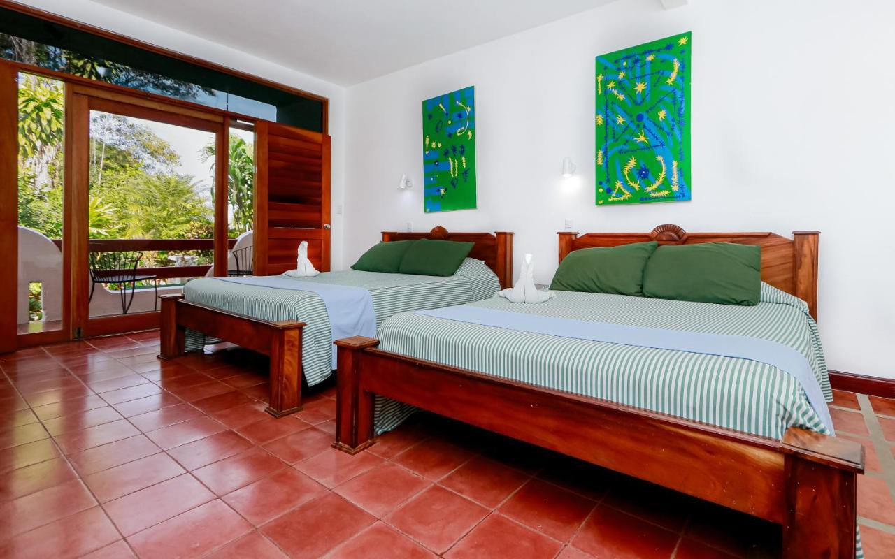 Hotel California Manuel Antonio Eksteriør billede