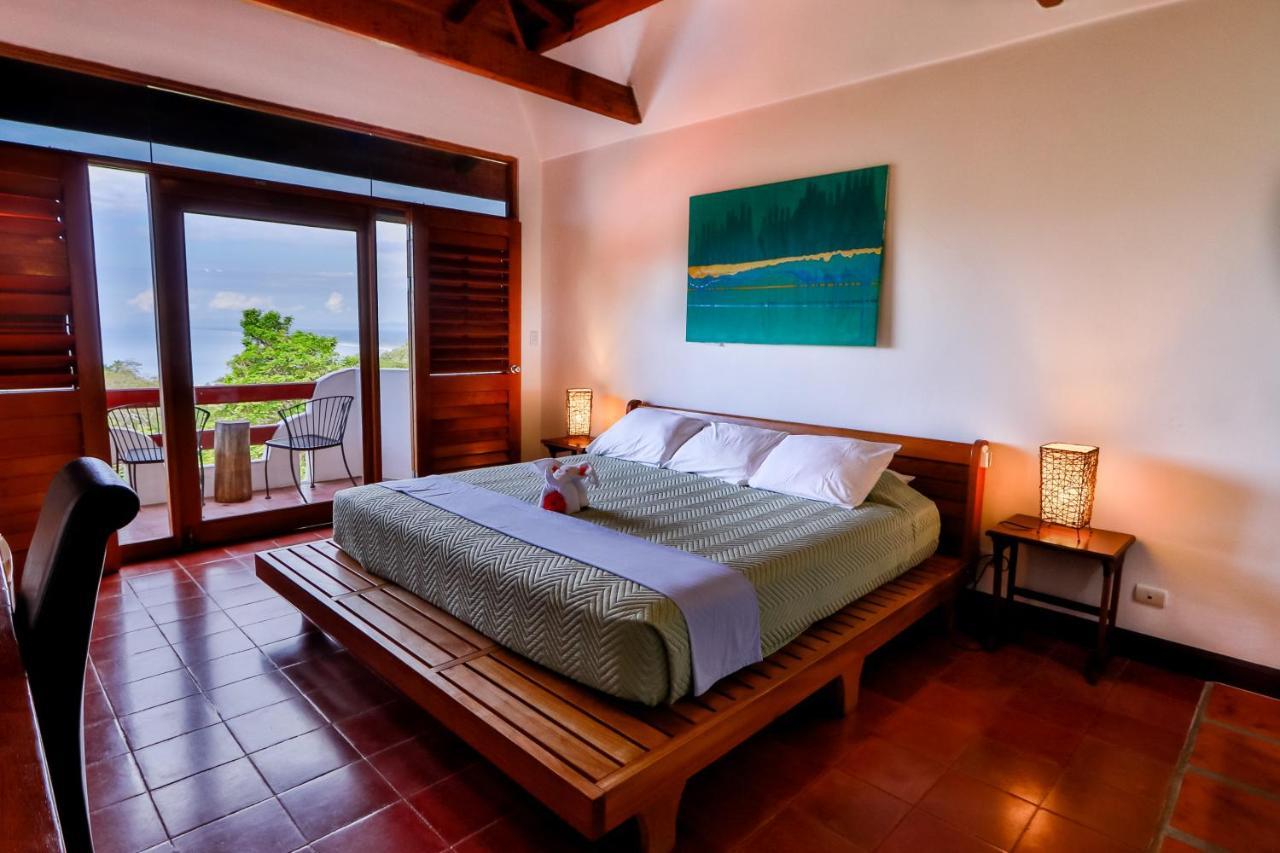 Hotel California Manuel Antonio Eksteriør billede