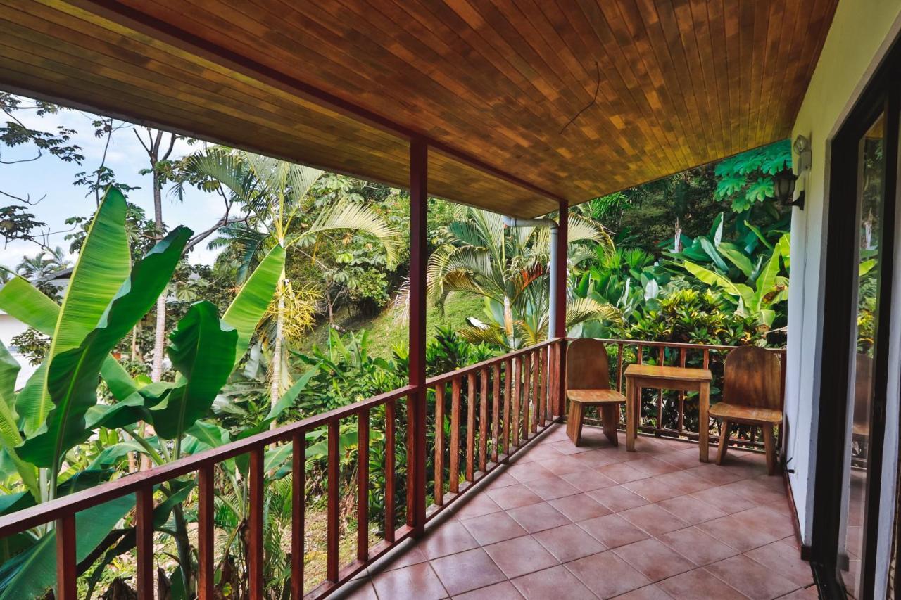 Hotel California Manuel Antonio Eksteriør billede