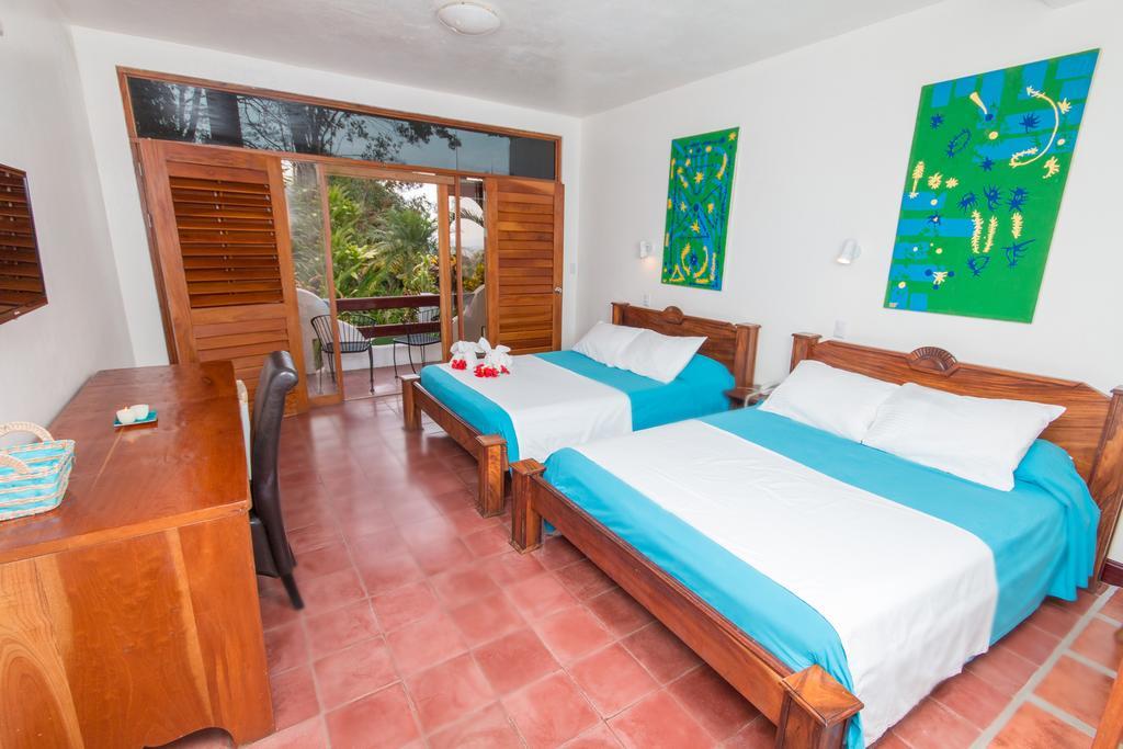 Hotel California Manuel Antonio Eksteriør billede
