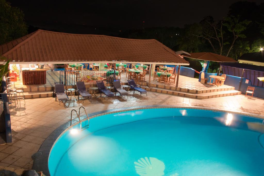 Hotel California Manuel Antonio Eksteriør billede