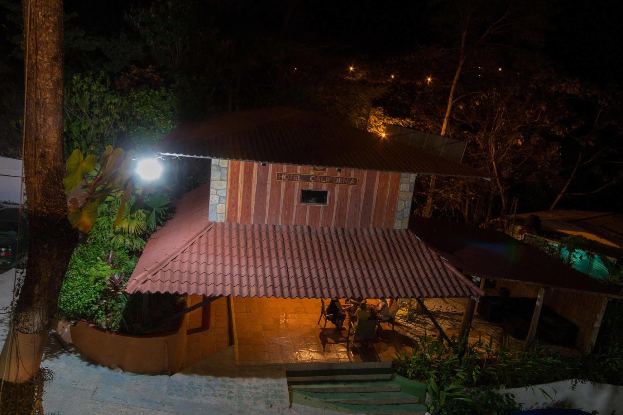 Hotel California Manuel Antonio Eksteriør billede