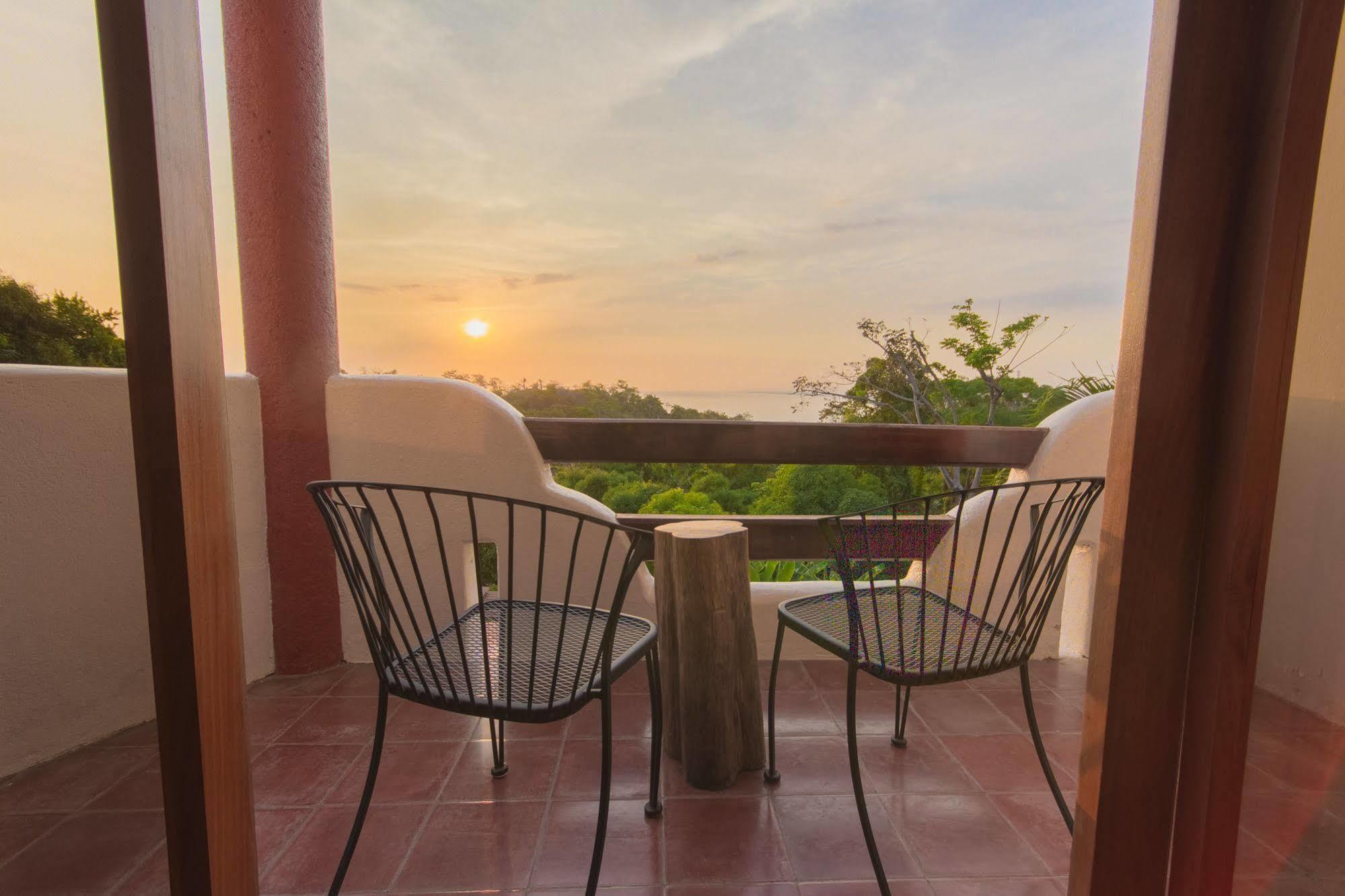 Hotel California Manuel Antonio Eksteriør billede